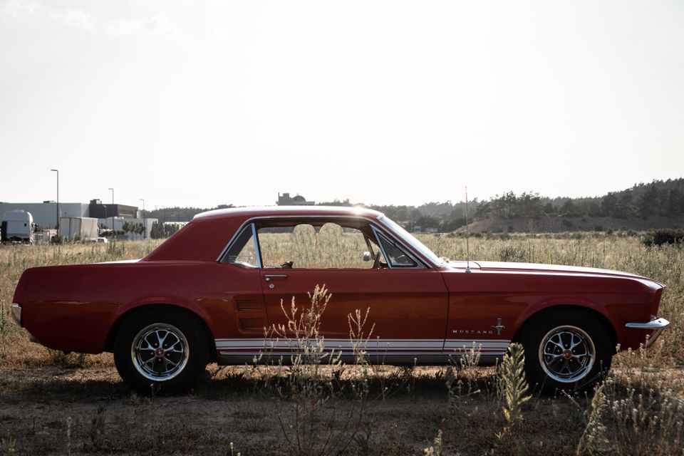 Mustang Coupe - Original V8 - Top absoluter Zustand in Hemhofen