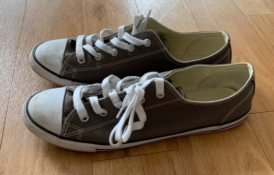 Converse, grau, Größe 42 in Salzkotten