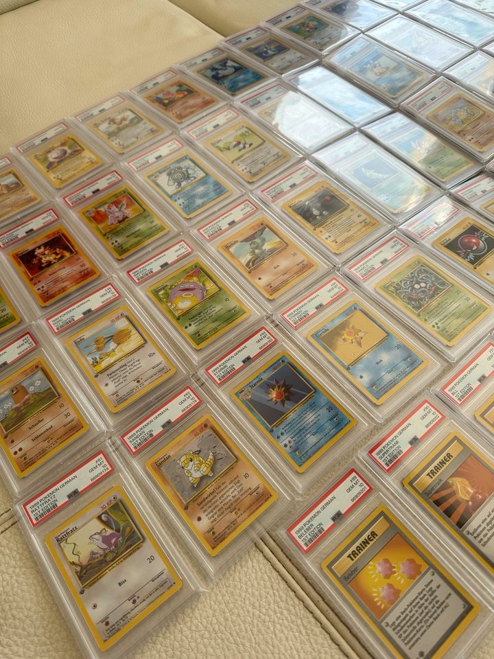 Pokemon Basis Base Set 1. Edition PSA 10 Non Holos Pikachu in Kehl