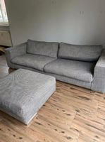 Graue Couch inkl. Hocker (Who‘s perfect) Bayern - Niedertaufkirchen Vorschau