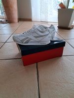 Sportschuh, Reebok , Sneaker Größe 35, weiß, kaum getragen Nordrhein-Westfalen - Niederkassel Vorschau