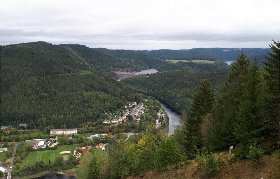 Suche Ferienhaus oder Bungalow an der Saale in Krölpa