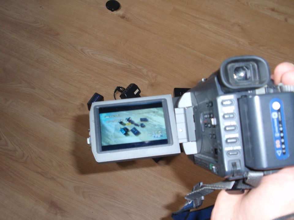 Sony-DSR-PDX10P professionelle Videokamera, komplettes Zubehör in Bad Münstereifel
