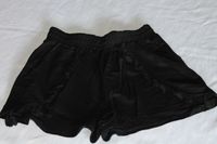 Shorts mit Verzierung schwarz XS 34 Teens 158 Reserved Rheinland-Pfalz - Waldfischbach-Burgalben Vorschau