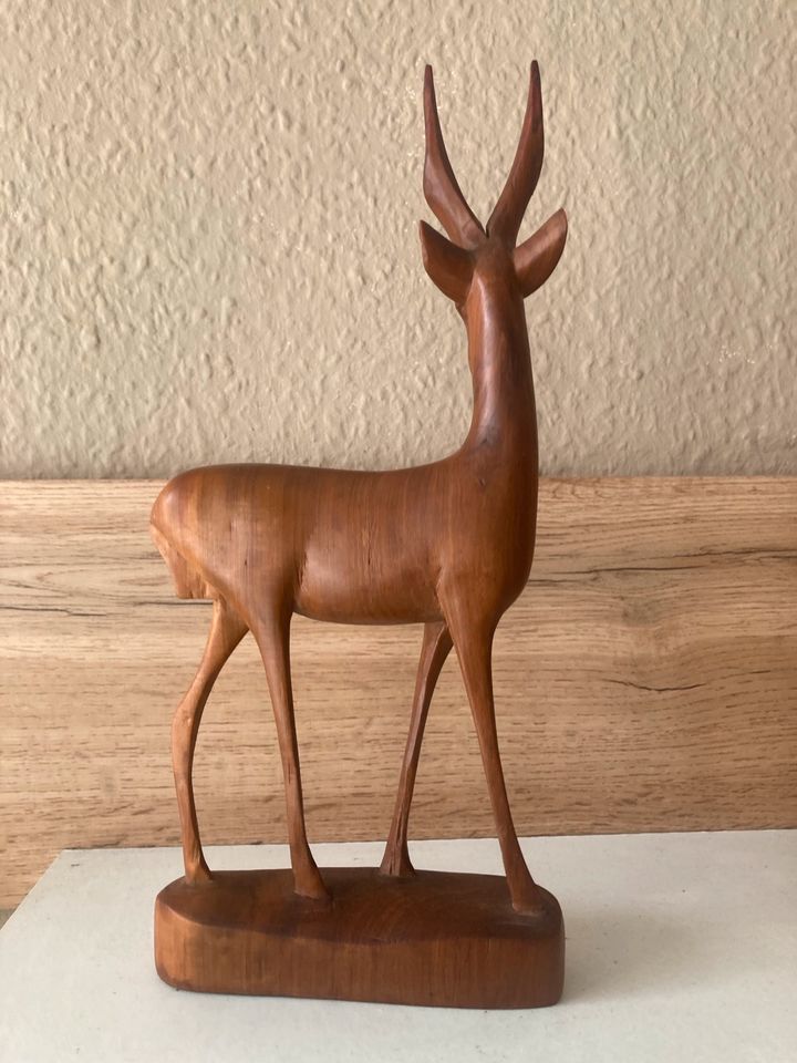 Holzfigur Antilope in Berlin