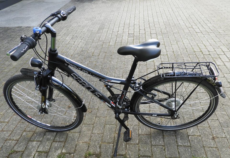 Fahrrad Serious Cycles, schwarz, 24 Zoll, sehr guter Zustand in München