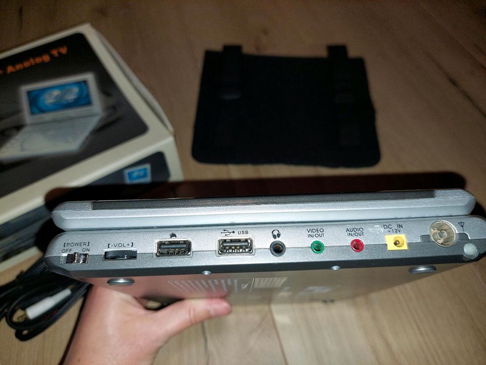 Portabler DVD Player + Analog TV, 9,2 Zoll, 7 in 1,  geht 1a in Roth