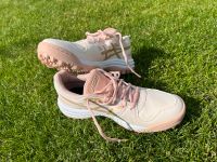 NEU Hockey Feldschuhe ASICS 40,5 Wiesbaden - Nordenstadt Vorschau