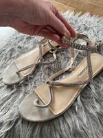 Zara Sandalen, Zehentrenner, Gr 39, Strass, mit Knöchelriemchen Niedersachsen - Buxtehude Vorschau