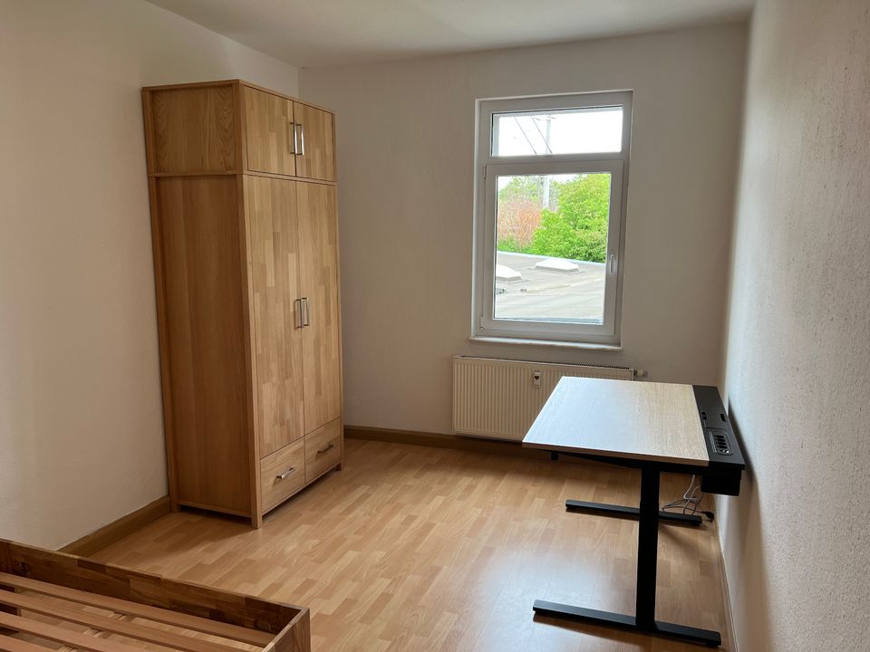 möblierte 2-Raum Wohnung mit Küche, Bad, Balkon, Keller in Jena