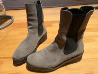 Tamaris Stiefel Gr 41 grau Boots Stiefeletten Köln - Ehrenfeld Vorschau