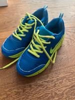 Nike Schuhe mit Rollen Gr. 34 Rollschuhe Schleswig-Holstein - Mönkeberg Vorschau