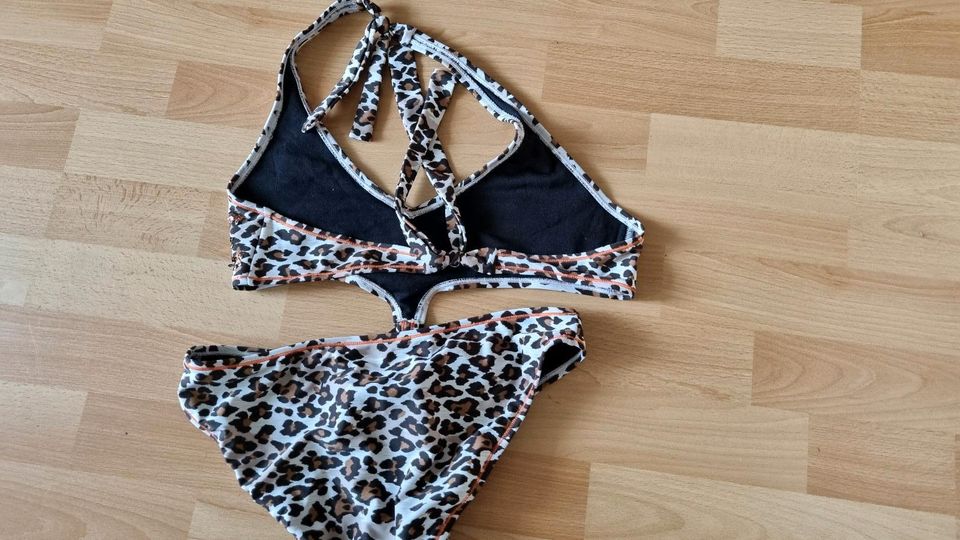 Bikini Gr. 40, neuwertig! in Allensbach