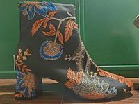 ZARA Stiefeletten bestickt Luxus extravagant weihnachten wichteln Brandenburg - Mahlow Vorschau