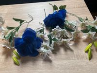 Blumen künstlich Rosen blau weiß Deko Bayern - Schöllnach Vorschau