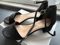 Tamaris Sandalen Schuhe schwarz 41 Thüringen - Saalfeld (Saale) Vorschau