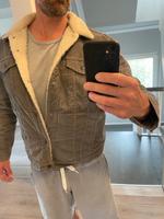 Levi’s Trucker Cordjacke mit Fell XL Jeansjacke Nordrhein-Westfalen - Mülheim (Ruhr) Vorschau