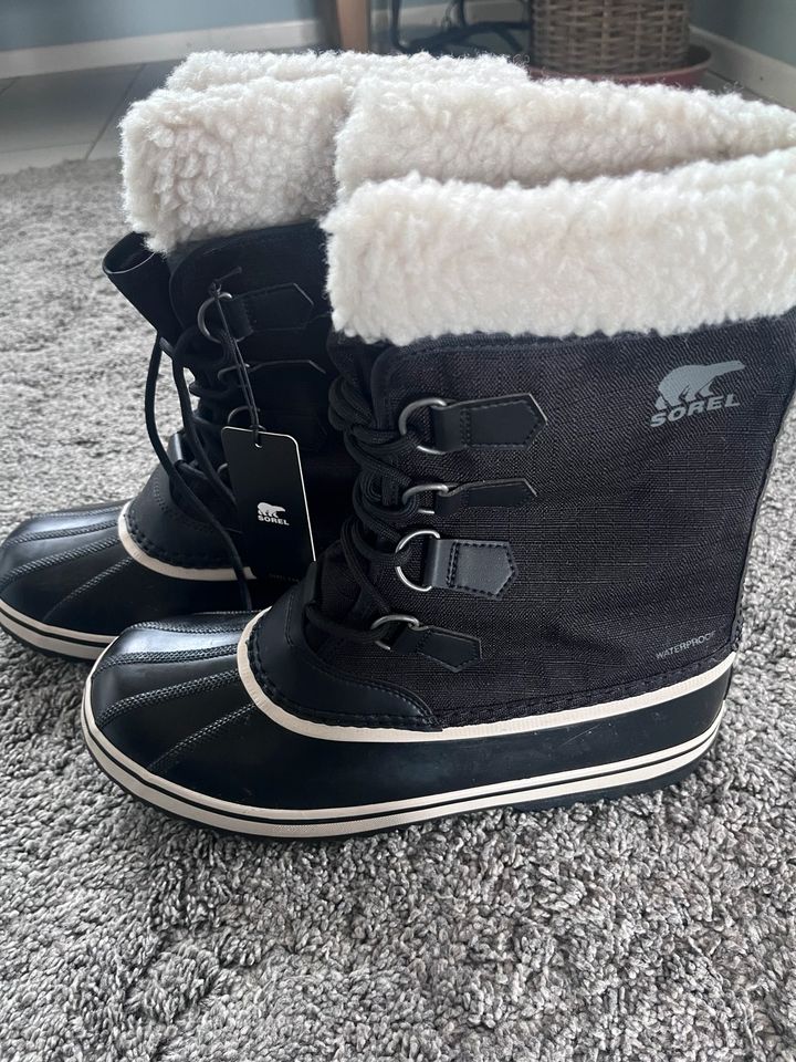 SOREL Winter-/ Schneestiefel in Neunkirchen Siegerland