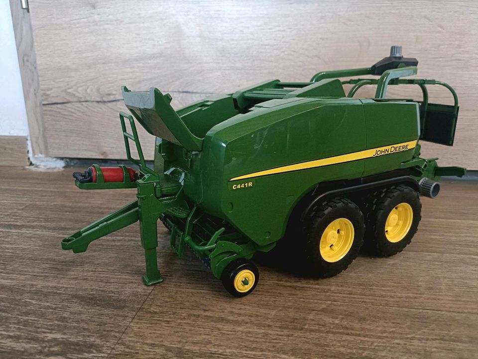 John Deere ballenpresse bruder in Mengkofen