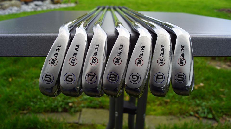 Golfset Herren RAM; 5-9,P,S; Driver; Putter; Holz 3; RH in Odenthal