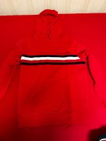 Tommy Hilfiger Hoodie aus Baumwolle mit Logo-Print in rot Sachsen - Chemnitz Vorschau