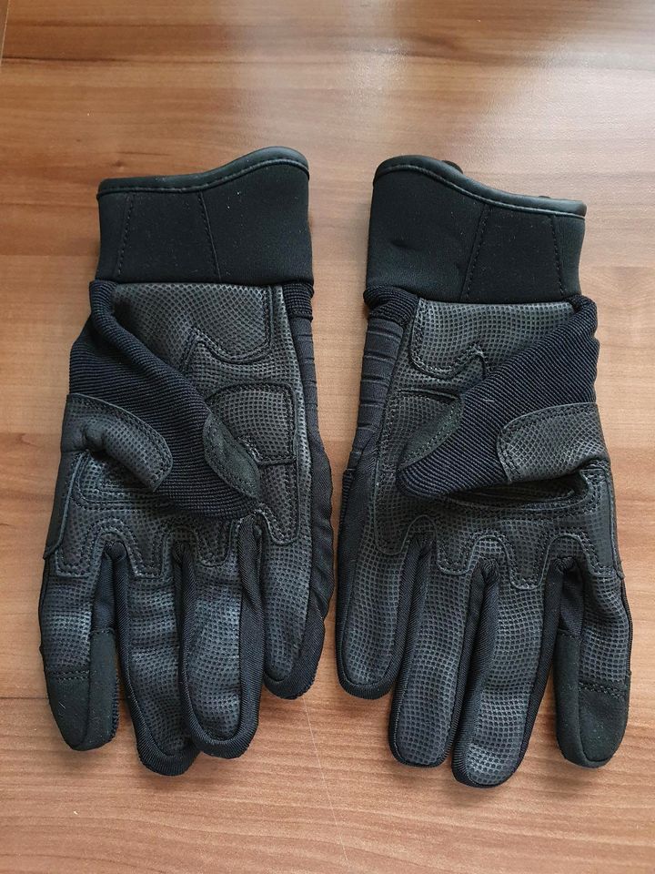 Neu Defcon 5 Handschuhe Sicherheitshandschuhe Polizei security in Norderstedt