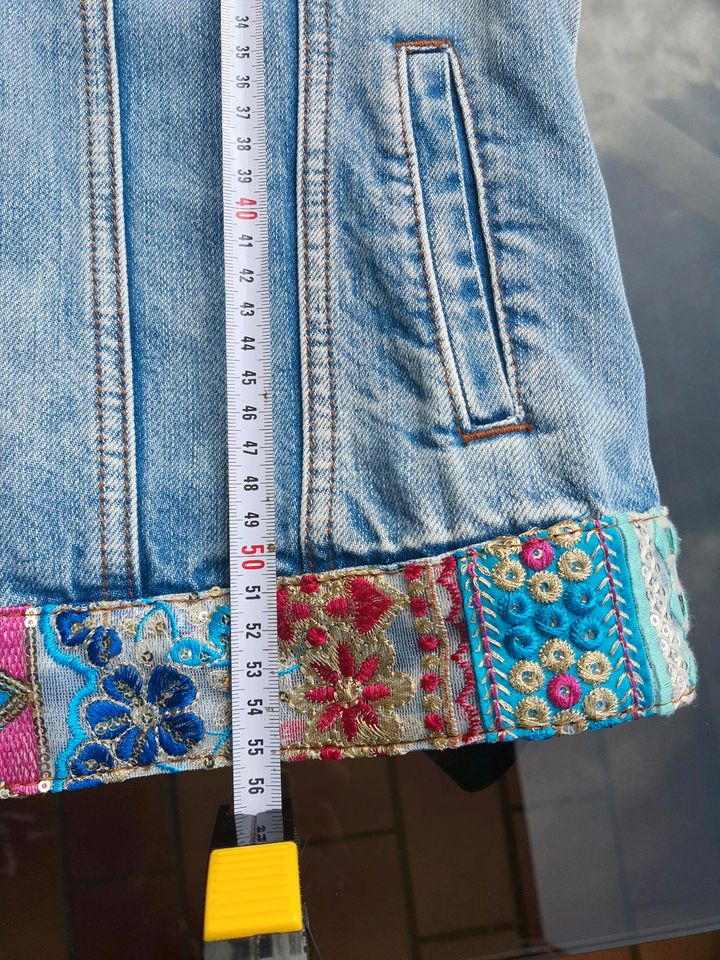 Desigual Jeansjacke in hellblau in große 40 in Hilden