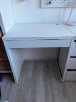 Kleiner Schreibtisch IKEA Micke Nordrhein-Westfalen - Rommerskirchen Vorschau