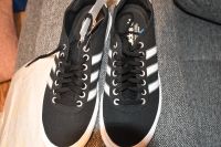 Adidas Sportschuhe Gr. 42,5 Neu ! Bielefeld - Brackwede Vorschau