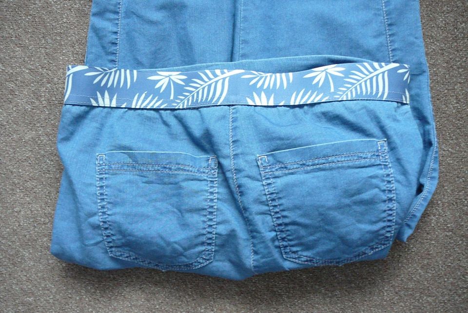 Toni Damenjeans Alice New 7/8 Größe 40 / Light Blue Dehnbund in Wadersloh