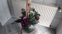 Dekogefäß mit unechten Blumen mit Hocker ca 1m Saarland - Riegelsberg Vorschau