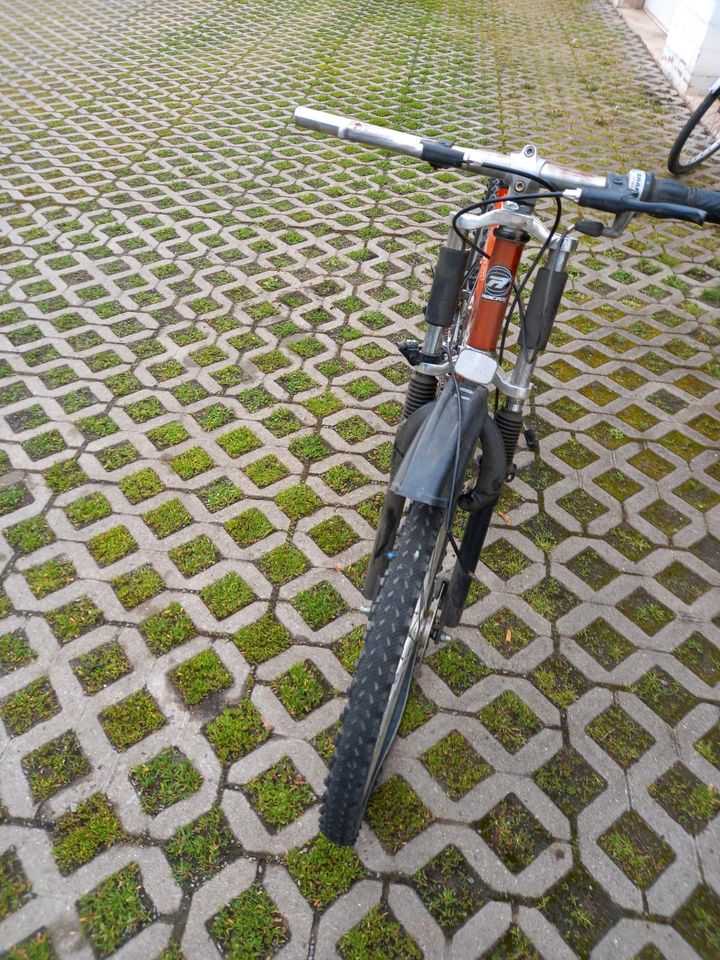 Ersatzteile Spender Fahrrad / Bastler in Halberstadt