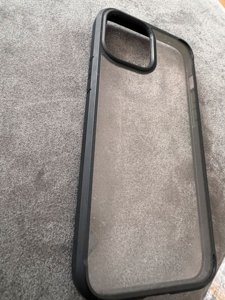 2x spigen case für iPhone 12 pro max in Gießen