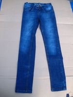 blaue Jeans Gr. 146 TOP Staccato Niedersachsen - Norden Vorschau