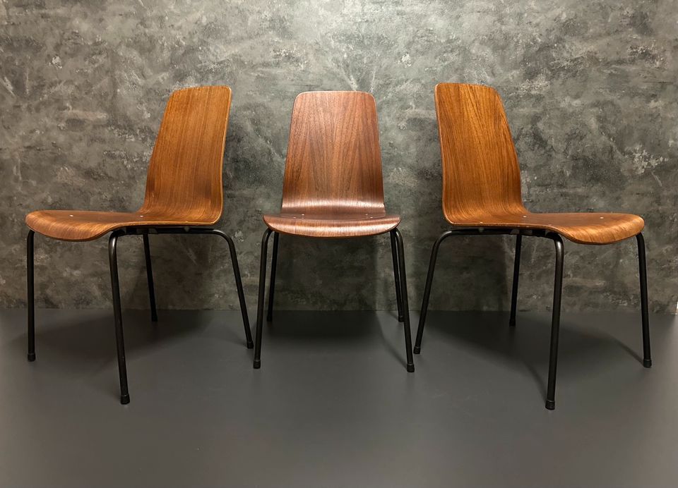 Teak Stühle Vintage Retro Teakholz Stuhl Stapelstühle Dänisch in Bruchköbel