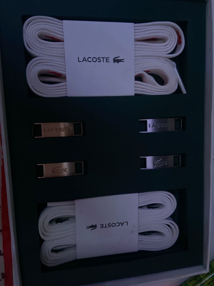 Lacoste schuhsenkel in München