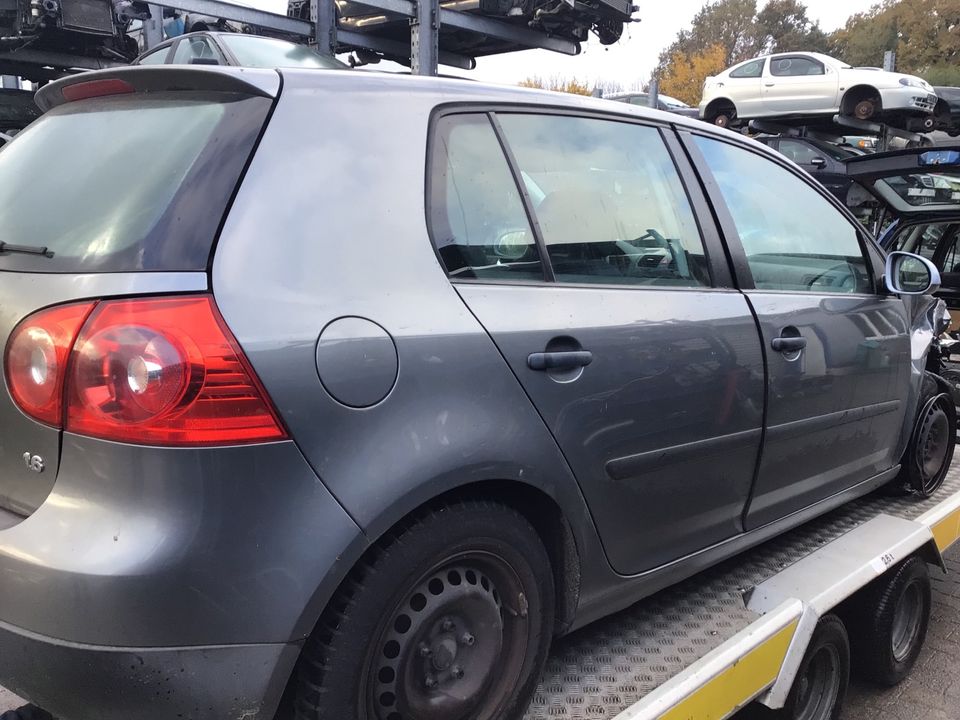 VW / Golf V / Ersatzteile / Guth - Meisterwerkstatt in Castrop-Rauxel