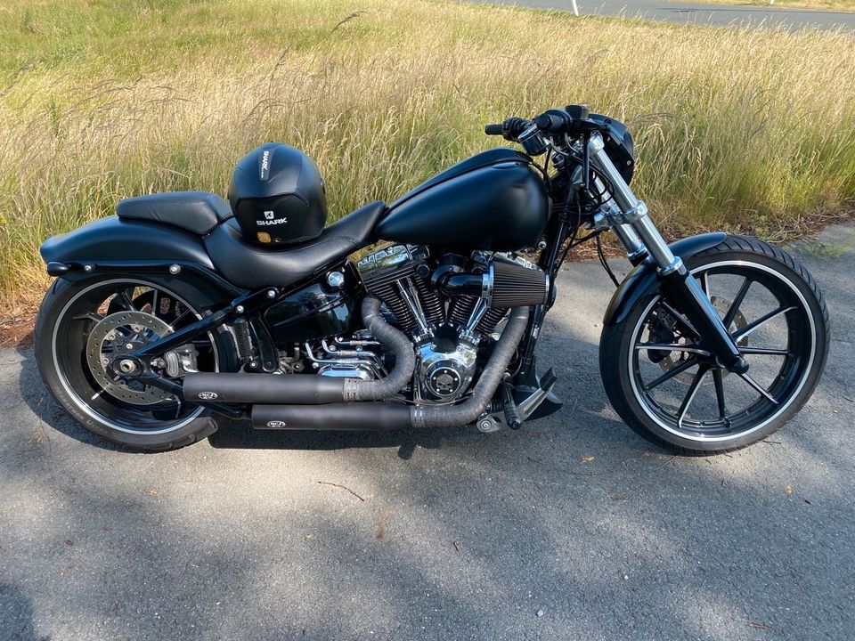 Harley Davidson 5HD1 Breakout Bobber Custom in Crimmitschau