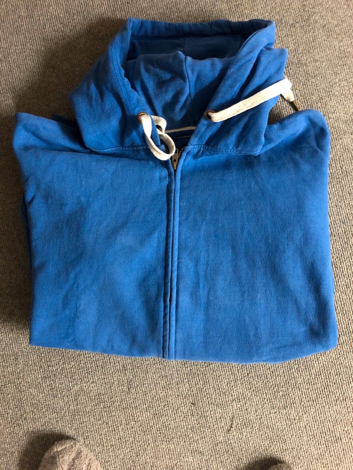 Sweatshirt Jacke XL in Kiel