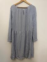 Sommerkleid von Tom Tailor blau/weiß gestreift in Größe 44 Niedersachsen - Marxen Vorschau