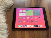 Apple iPad 9. Generation LTE neuwertig mit Rechnung 1 Jahr jung Hessen - Kassel Vorschau