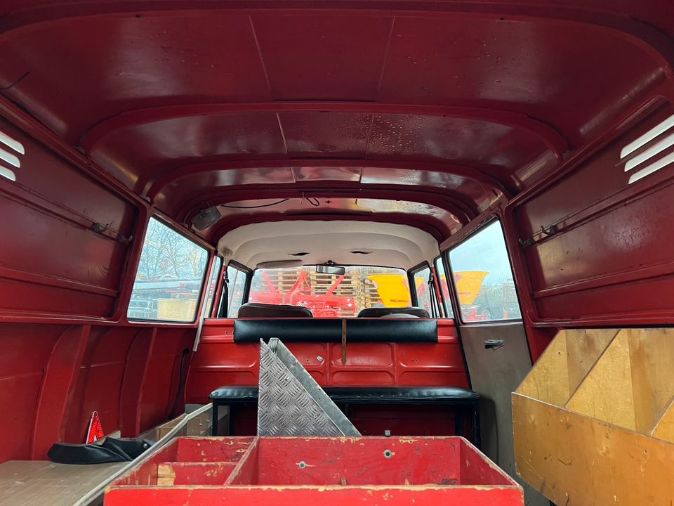 Barkas B1000 Feuerwehr Bus DDR IFA Framo Wartburg in Osterweddingen