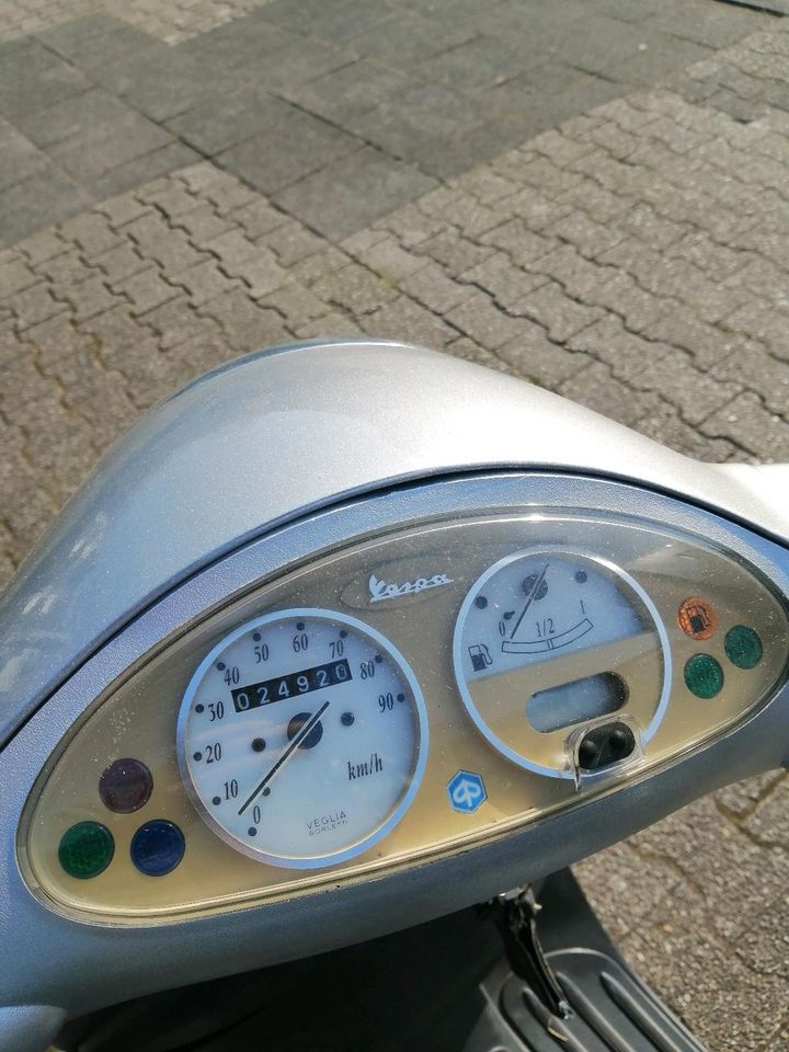 Tolle klassische Vespa Piaggio Et2 C16 Motorroller in Gelsenkirchen