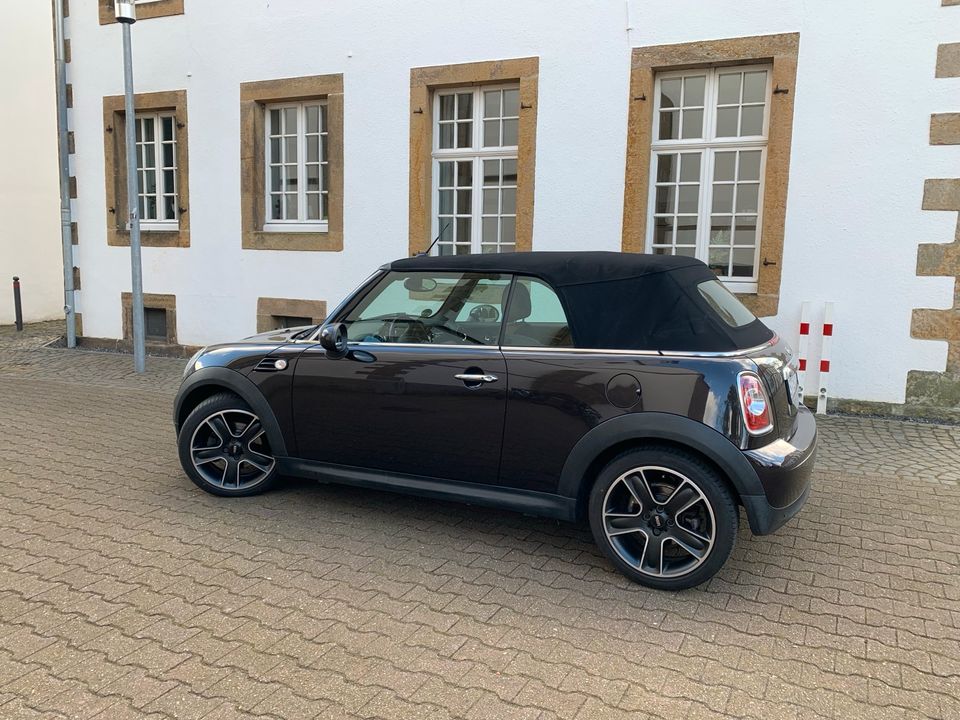 Mini Cooper D Cabriolet in Hopsten