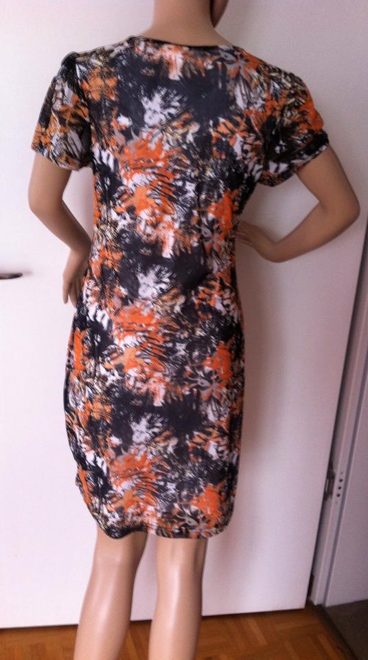 Sommerkleid mit Raffung in orange, schwarz, weiß gemischt in Bielefeld