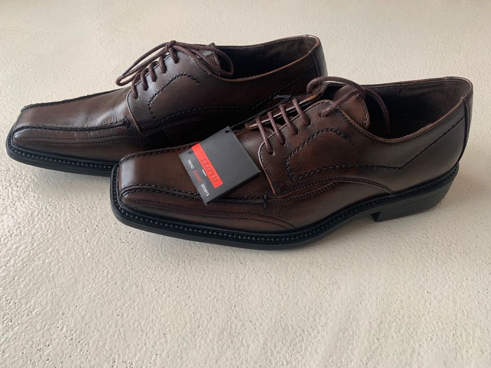 LLOYD HERRENSCHUHE * BUSINESS SCHUHE * MADOC * GRÖSSE 7 * 40,5 in Flensburg