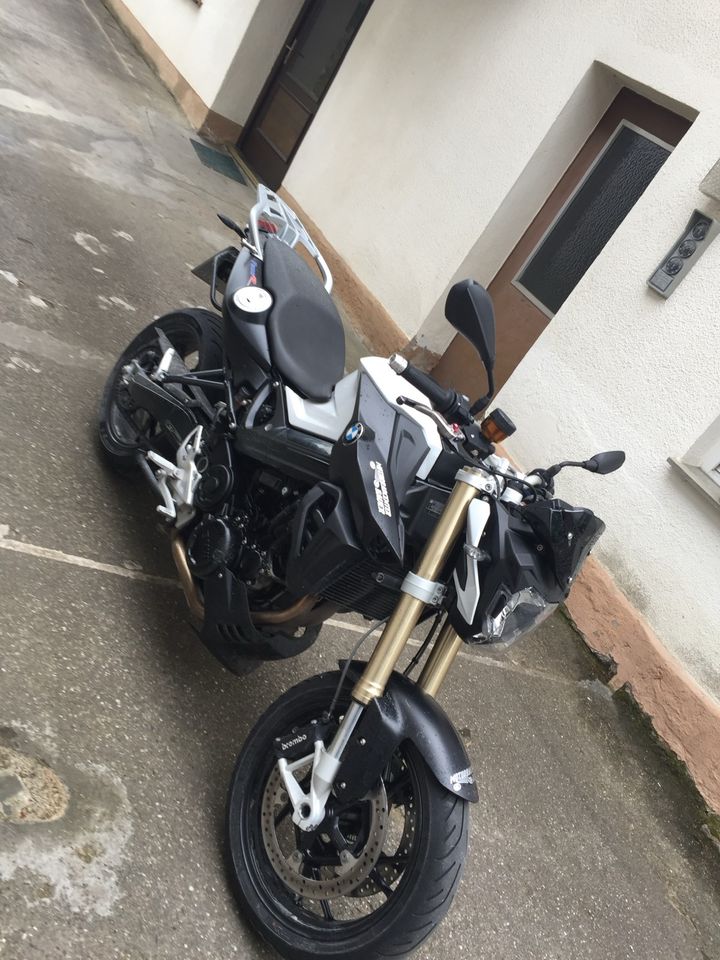 BMW F800R mit wenig Kilometer in Weismain