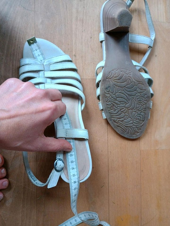 Tamaris -Sandale Anti shokk Gr.40 Echtleder -selten getragen in Korschenbroich