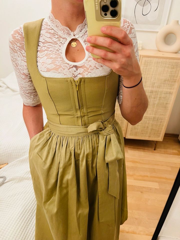 Dirndlbluse neu weiß M hochgeschlossen Dreiviertel Ärmel Tracht in München