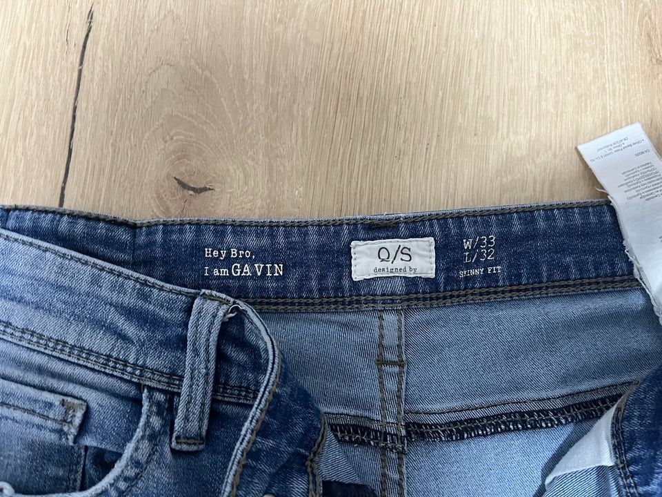 Herrenjeans 33/32 Slim S .Oliver in Netphen